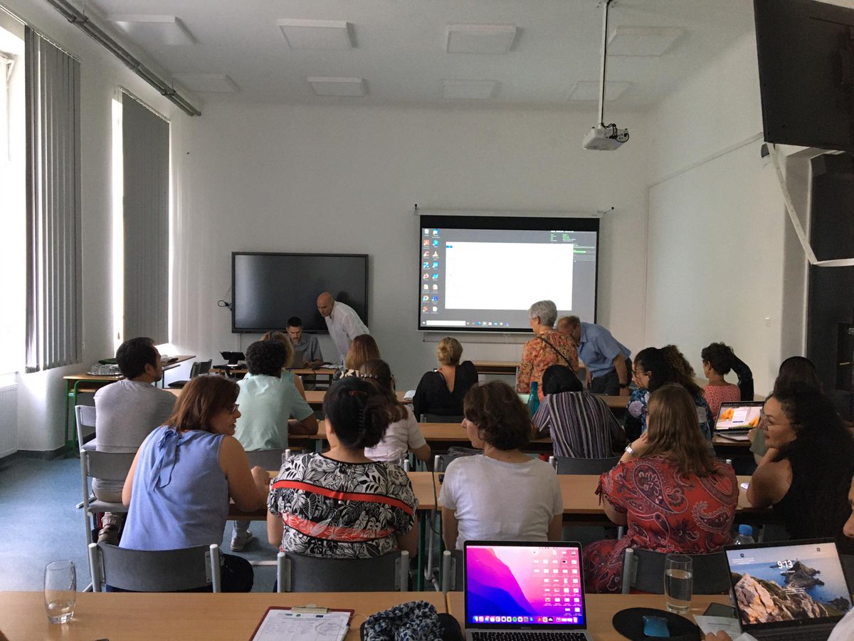 eohub's tweet photo. Last day of the #EOHUBSummerSchool.
#EOHUBLaunchEvent
#EOHUBSummerSchool #EOHUB #SummerSchool #ERASMUS+ #EOHUBcourse #Hungary #essentialoils

@EUErasmusPlus
@La_UPM
@BucksNewUni
@UniversiteLiege
@KimitecGroup
@CSIC
@Amosa_AGH https://t.co/ISz9olx29Z