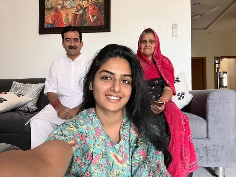 #Happy_birthday_Lado 
आज हमारी लाडली बिटिया, सुमन आर्य का जन्म दिवस है, हार्दिक शुभकामनाएं, और ढेर सारी बधाई आशिर्वाद बेटा जी 
<a href="/swabhimani1/">Shifted to @drjaideeparya</a> <a href="/Sadhvi_Devpriya/">Dr. Sadhvi Devpriya</a> <a href="/rakesh_bstpyp/">भारत</a> <a href="/EklureBasawa_YB/">Basawaraj Eklure</a> <a href="/sharanegoudaYB/">sharanegouda</a> <a href="/UshaBhagat16/">Usha Bhagat 🇮🇳राष्ट्रभक्त सोशल-योगीनी।</a> <a href="/Anand_arya246/">Anand Arya patanjali</a> <a href="/Sanjivani_MPYS/">Sanjivani_MPYS #SocialYogi</a> <a href="/RanjitaSsha/">रंजीता #सोशाल_योगी</a> <a href="/RathnaR09124318/">Rathna Raju</a>