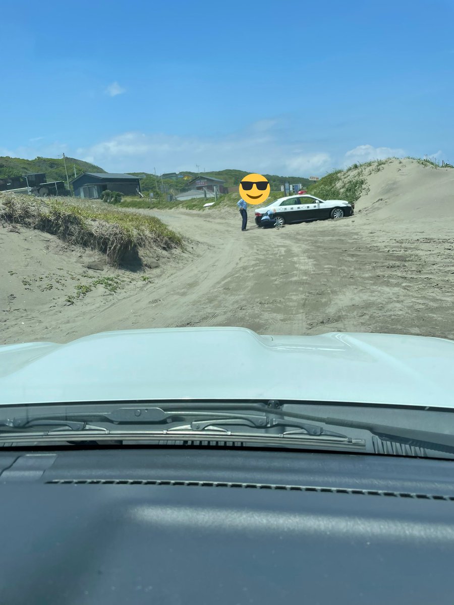 K08555666Mt's tweet photo. 初ジムニースタック救助は、、、クルクルセーフティーカーでした🥹
、、、、釣れてないケド、、、、みんな褒めてっっ🦹🏻‍♂️ https://t.co/bF8MBnI6wt