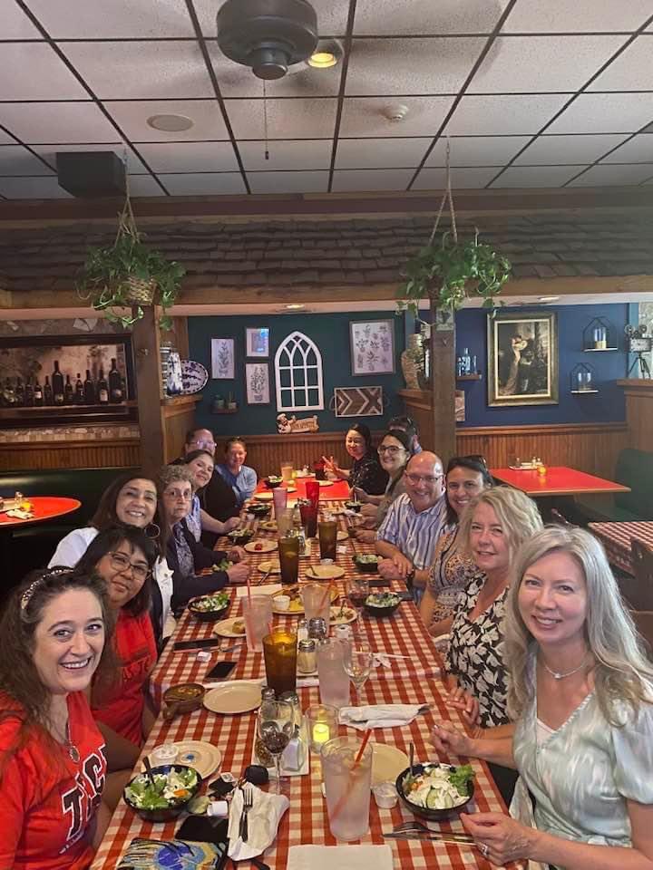CharityGE's tweet photo. Hanging out with these awesome folks! @estewart0715 @rachherny @mellineelesley1 @shonarose67 #happywriting #writingretreat We missed you here @ReneSaldanaJr #ldls #languageliteracydiversity @TTUEducation https://t.co/evxC4bzfaG