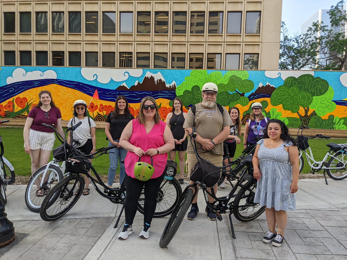 lindork's tweet photo. A BEAUTIFUL night for an electric bike ride through Edmonton!! ☀️ Thanks to tonight’s group for coming on my e-bike / #yegfood tour presented by @EdmontonPedego!! 🚴🏻‍♀️ 

#hellofun #yeg #exploreedmonton https://t.co/1QfR7htdpd