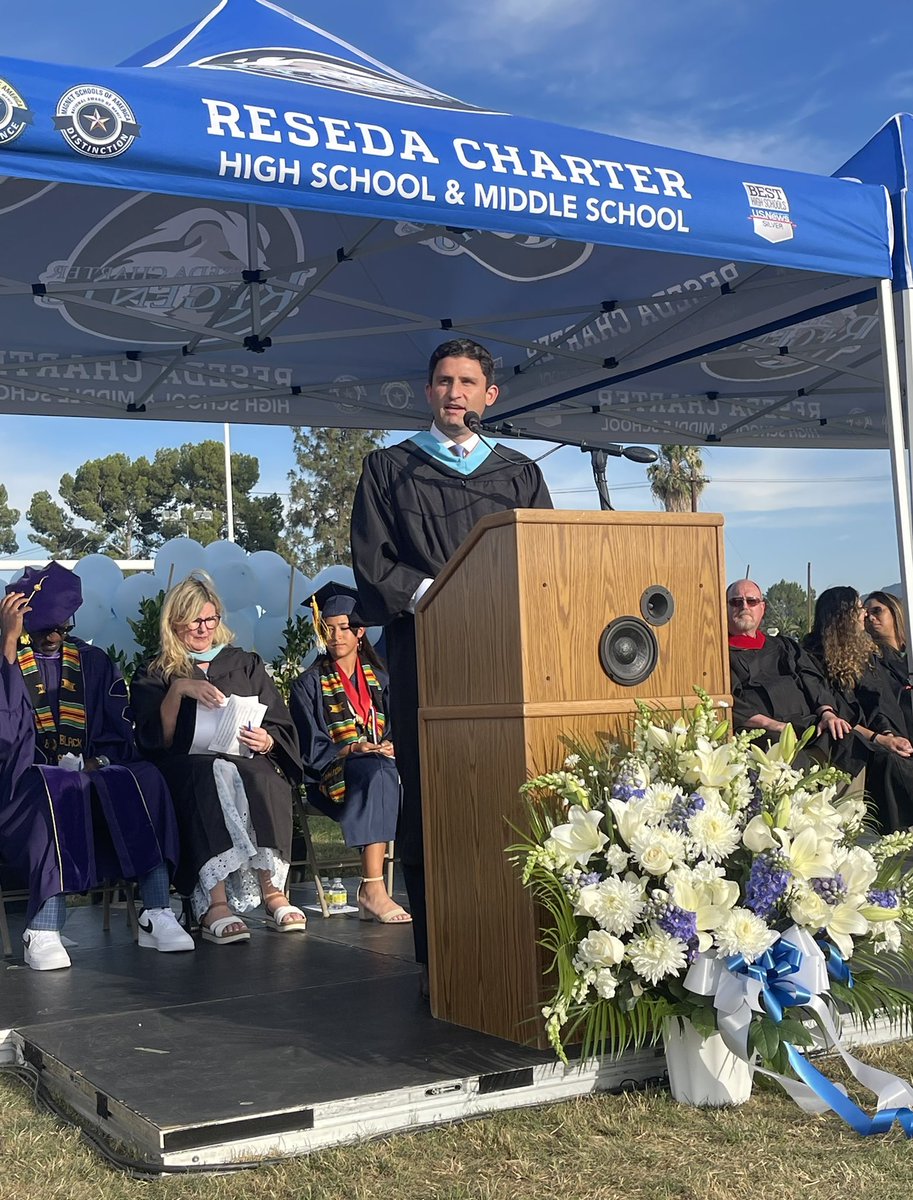 AsmJesseGabriel's tweet photo. An amazing evening celebrating with the graduates at Reseda High School and Taft Charter High School with @nickmelvoin. Their resilience has been remarkable and we’re so excited to watch them change the world. Congrats to the Class of 2022—our community is so proud of you! https://t.co/WxOmFn12lM