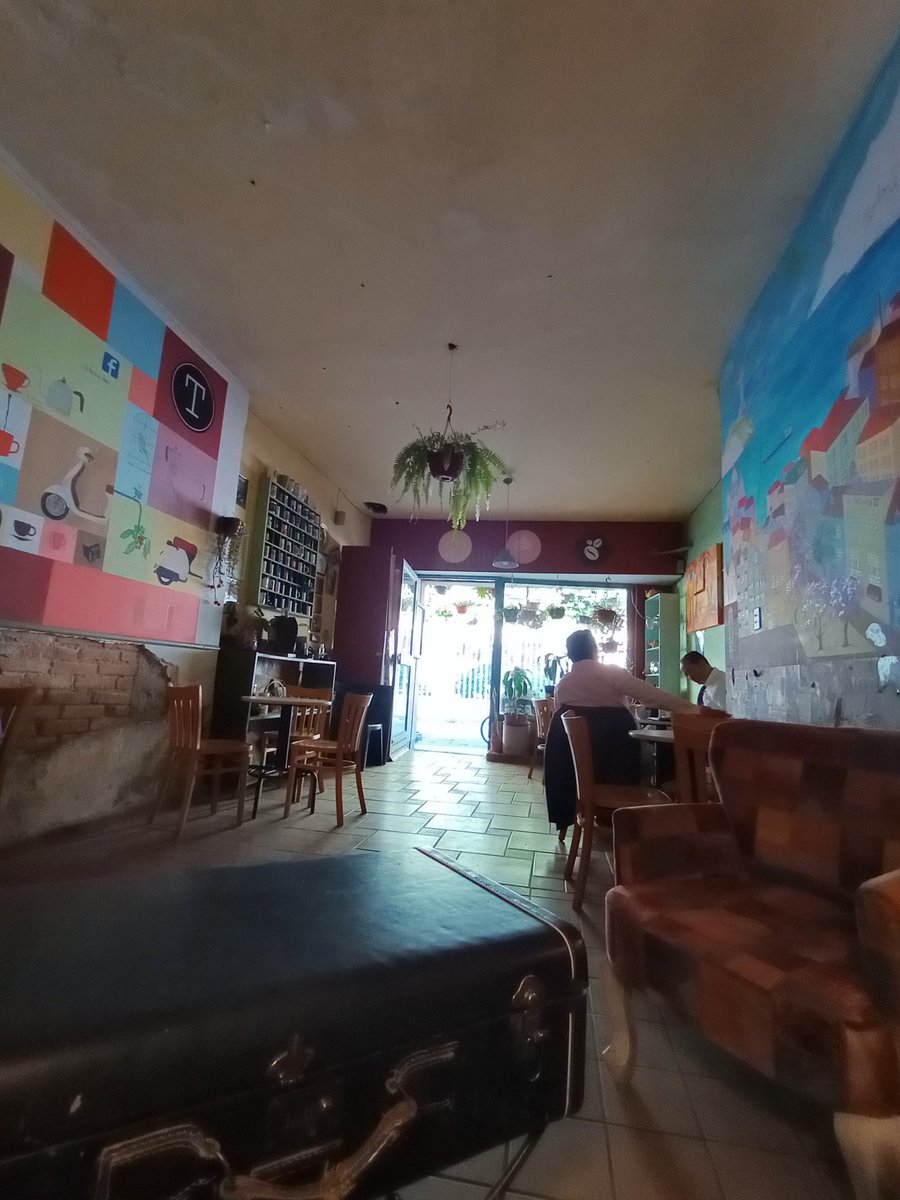 CacaDeTotol's tweet photo. Un cafecito en @latazzadememo https://t.co/y1eAeNX8S9