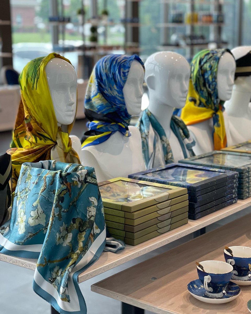 Immersive Van Gogh Exhibit Columbus tweet media