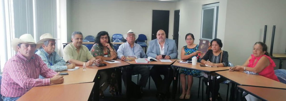 Hoy nuestro Directorio mantuvo reunión para analizar informe de gestiones cuatrimestre y conformación de agenda territoral.