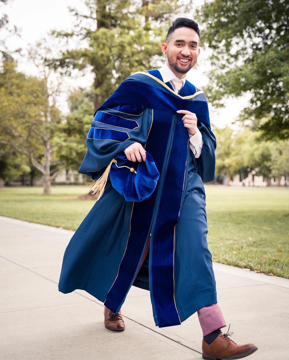 petertorres's tweet photo. Walking to graduation like… 
@UCDavisGrad @UCDLandS @ucdavis https://t.co/mOSwk76sQb