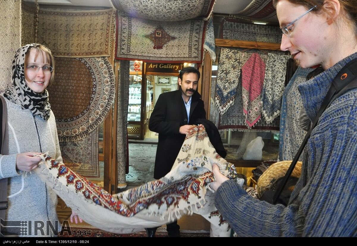 IRANinSriLanka's tweet photo. June 10th is celebrated as #WorldHandicraftDay. #Iran's #Handicraft industry is longstanding and Long-established.
🇮🇷🇮🇷🇮🇷
#Mashhad
#Isfehan
#Tabriz
#Yazd
#Hamedan
#Termeh
#Minakari
#Khatamkari
#Ghalamkari
#Giveh
#Ghalamzani
#turquoise
@VisitIran3 https://t.co/F8G8yBq5vX