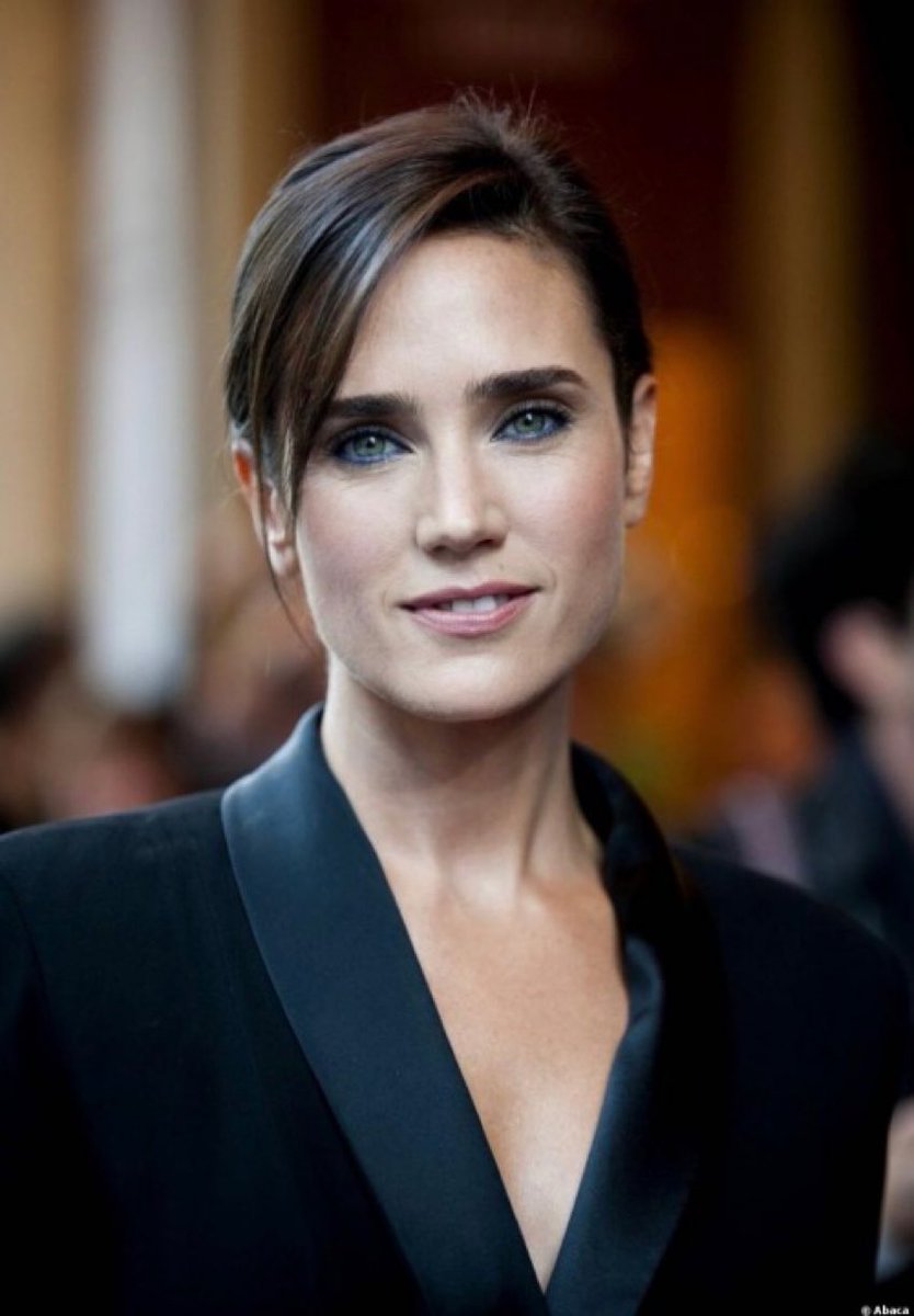 BericInTO's tweet photo. Jennifer Connelly just keeps getting more beautiful, she hasn’t peaked yet. And a talented actor. Holy shit @TopGunMovie #talent https://t.co/5FJ8JufaAL