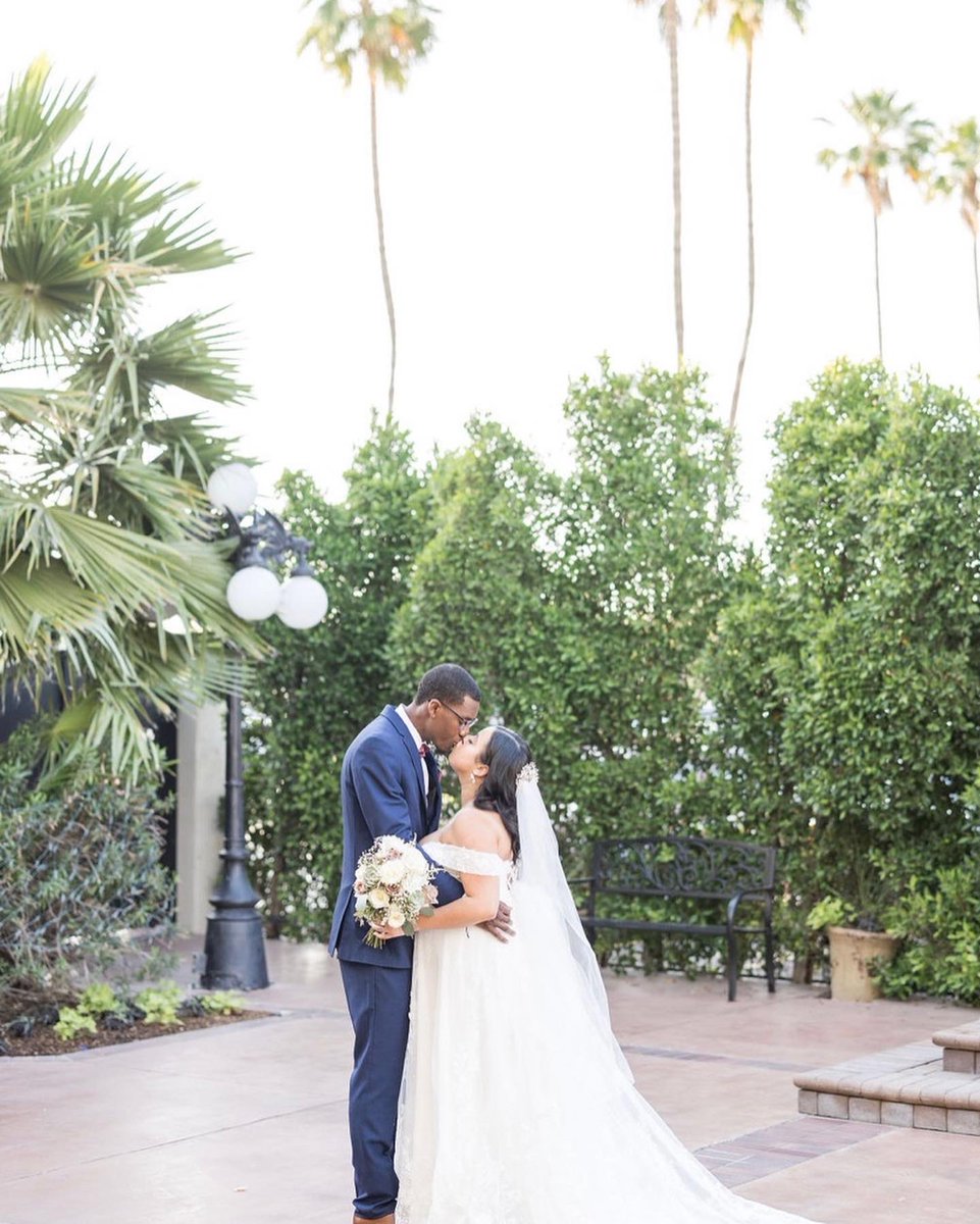 cintiix3's tweet photo. Still can’t believe I married my best friend 💓 https://t.co/mFwr5BkZIY