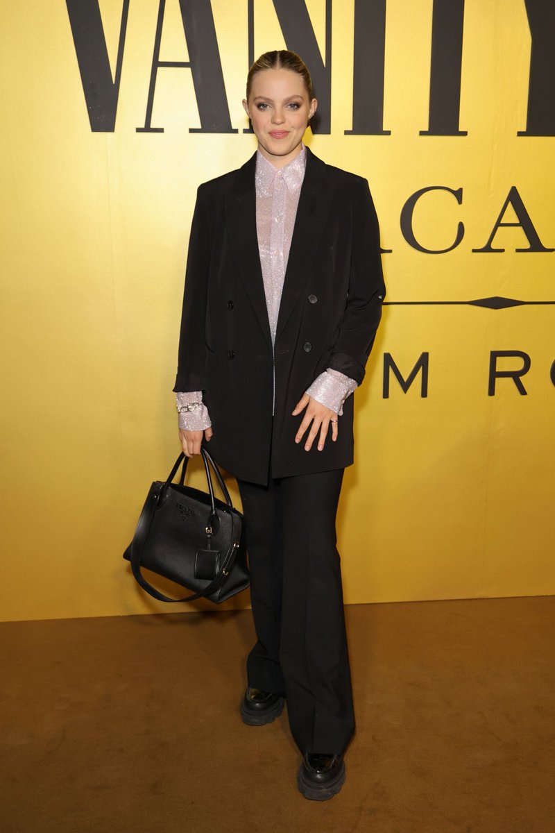 ReneeRappSource's tweet photo. Reneé Rapp attends as Vanity Fair Hosts Vanities Party A Night For Young Hollywood at Musso &amp; Frank on March 22, 2022 in Hollywood, CA [HQS] https://t.co/YRvvMB1KZt