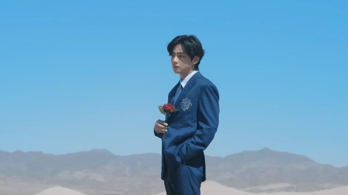 PopBase's tweet image. BTS’ Taehyung in the #YetToCome music video.