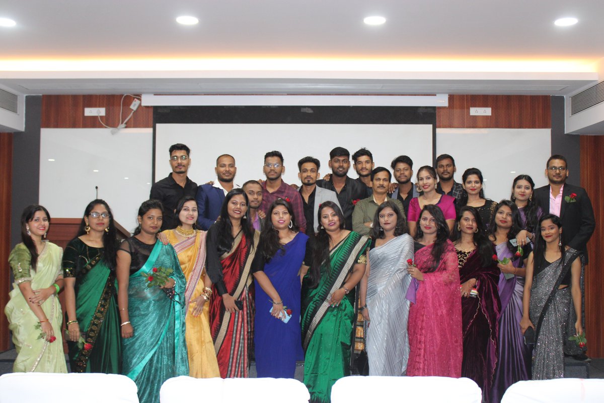 Silicontech_bbs's tweet photo. #silicontech
#sitbbsr
#sitbhubaneswar
#farewell
#farewell2022
#farewellparty
#mscdatascience
#mca
#mtech
#postgraduate https://t.co/YVL7uvvEb1
