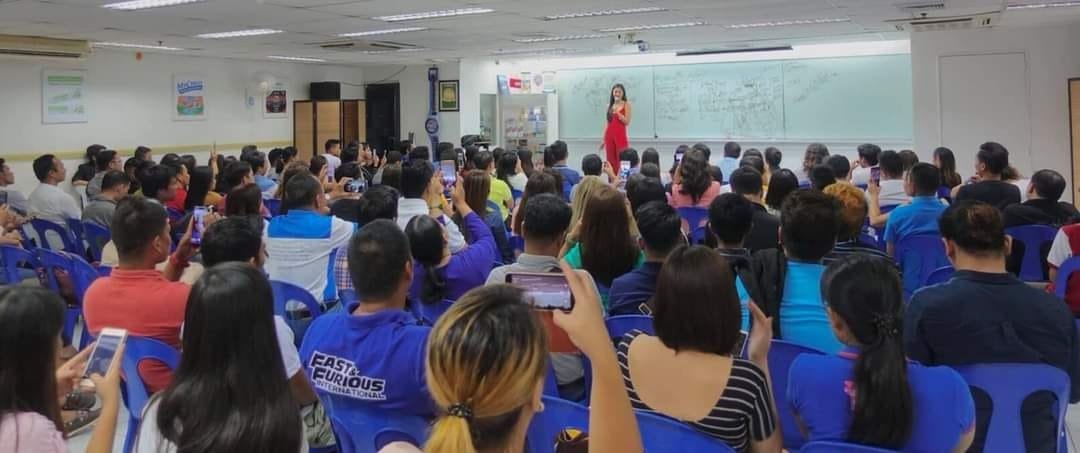 MagtilayCoach's tweet photo. This is the best thing of being a Dreamer of the Team, you get to have a chance of an up close and personal mentoring anytime. I am so happy of what they are becoming. Truly grateful for the gift of passion to help a lot of dreamers like us. 🧚‍♀️✨ https://t.co/ctacvuz0rn