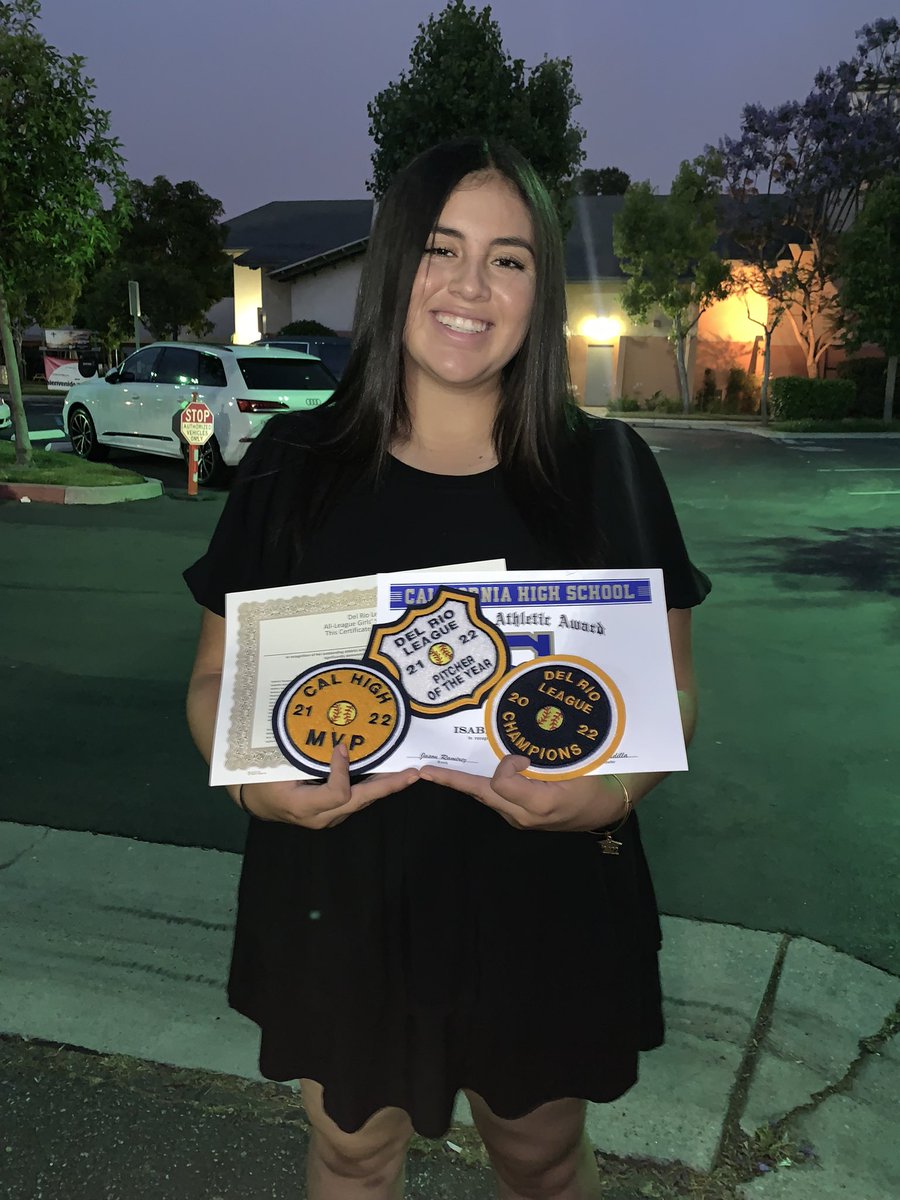 bellaestrada42's tweet photo. Officially ended my HS career as a Condor. It was an honor to be a @CalHi_Softball Condor, #2022 #pitcherofyear #calmvp #scholarathlete #allareapitcher #back2backleaguechamps https://t.co/NWcCGHd3f3