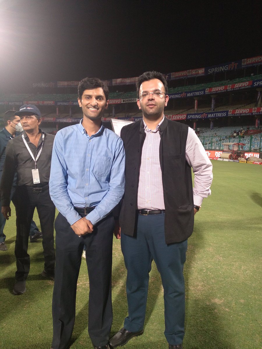 DeepanshuChop94's tweet photo. India v/s South Africa🏏🏏
Met Shri @rohanjaitley ji President, Shri @siddharthsahib (Secretary DDCA),Shri @SunilYadavBJP V.President @BJP4Delhi
Wonderful Arrangment by Team @delhi_cricket 
@GautamGambhir @BCCI https://t.co/aN59XSXz4R
