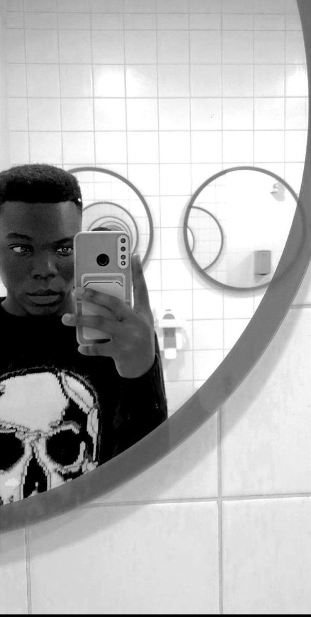 Brazilian_boy1's tweet photo. Blaq ke colour ya manyora 🖤 https://t.co/JslEgjrfoc