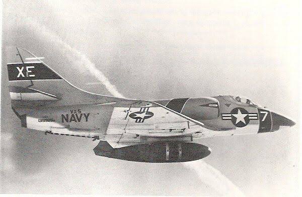 横から見ると案外無理そうな感じはない 