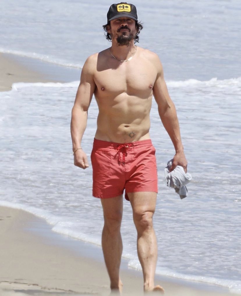 FitFamousMales's tweet photo. Orlando Bloom 🔥🔥 https://t.co/Dz9TBfW19j