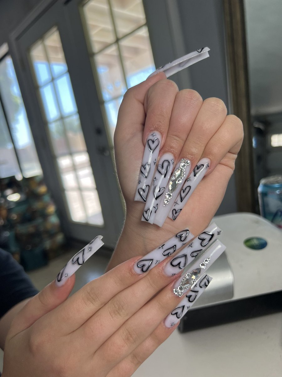 briannamerino_'s tweet photo. what she wanted vs what she got <3 https://t.co/Oeg07w2Rcd