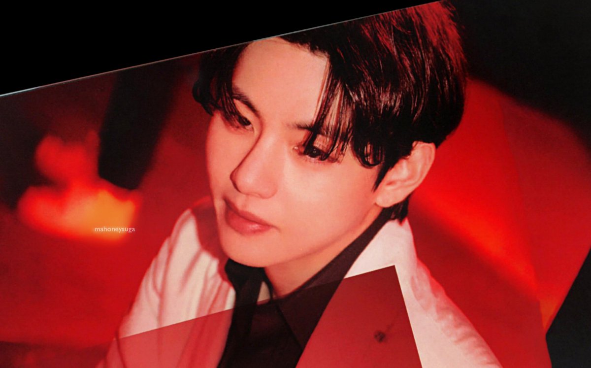 BIGHIT_INFO's tweet photo. BTS Proof Standard Edition

(© logo) https://t.co/bZJ79qA5qT