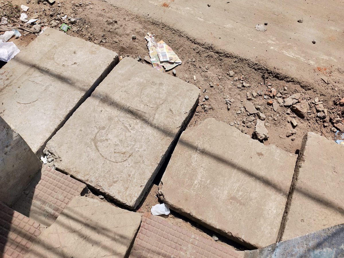 CTCChronicle's tweet photo. @CMCCuttack @AnanyaDasIAS Here we are attaching some images where the broken stairs of houses, half complete leveling of road edges &amp; open drains are clearly visible. The work began 20 days back &amp; how long will it take for completion? https://t.co/USXUuzqjhE