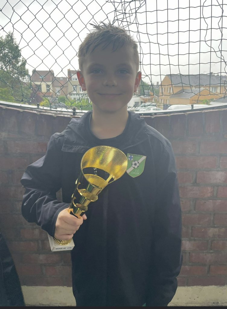 📸 𝐍𝐨𝐬 𝐔𝟏𝟎 à 𝐌𝐨𝐧𝐬 𝐀𝐂 🔥

Sous la pluie 🌧️, nos U10 ce sont bien battus et ont décroché la 7 ème place sur 16 du tournoi. Félicitations à eux 👏