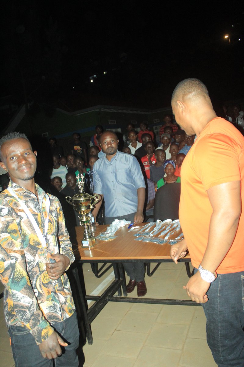 BoxeRwandais's tweet photo. Kimisagara Boxing Club niyo yegukanye umwanya wa gatatu muri Boxing Genocide Memorial Tournament (GMT)2022
#boxingrwanda #urugerodesign #iteramakofe #urugerorab #umukinowiteramakofe #boxerwandais https://t.co/XJj7GBNfpa