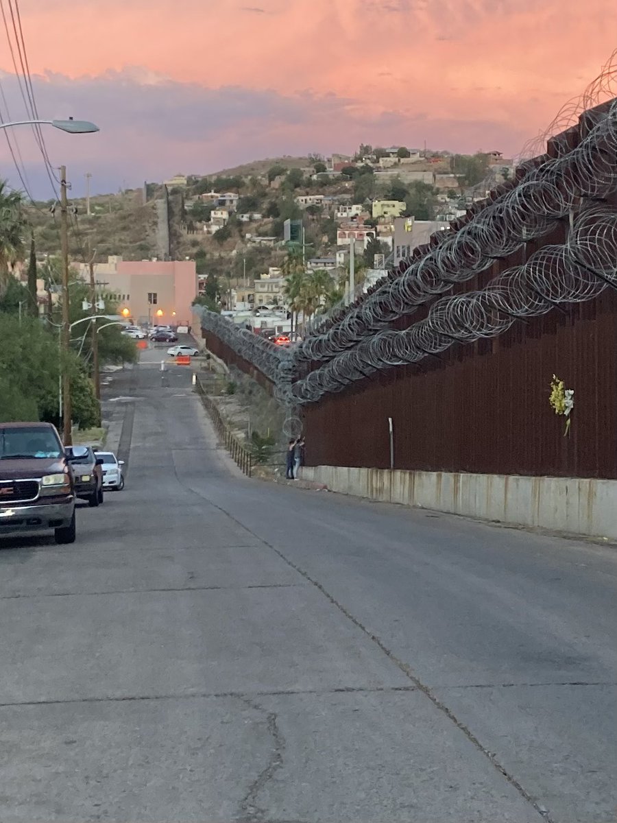 viator_house's tweet photo. "Broken" "Disappointing" "Separation":words young leaders used after visiting the wall that separates Mx from the US &amp; currently keeps people fleeing violence from seeking asylum here-
Due of Title 42. Tomorrow we cross to learn more. Learn about Title 42. https://t.co/5QXi841eiV https://t.co/Y5cbD3PjaM