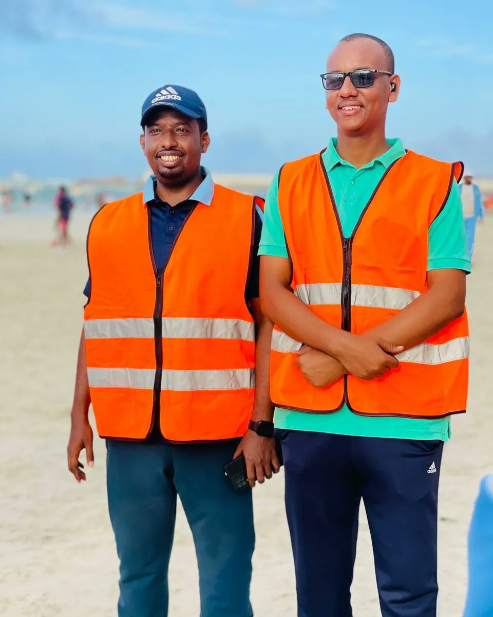 ustsaacid's tweet photo. It was a great opportunity 4 me to be part of the weekly #Liido_Beach cleaning campaign , a sustainable volunteering program which a dedicated young activists are organising it ..
ℹ if you live/willl stay once in Mogadishu try it one Friday and be apart of that beautiful work .. https://t.co/pnPYM8HHj6