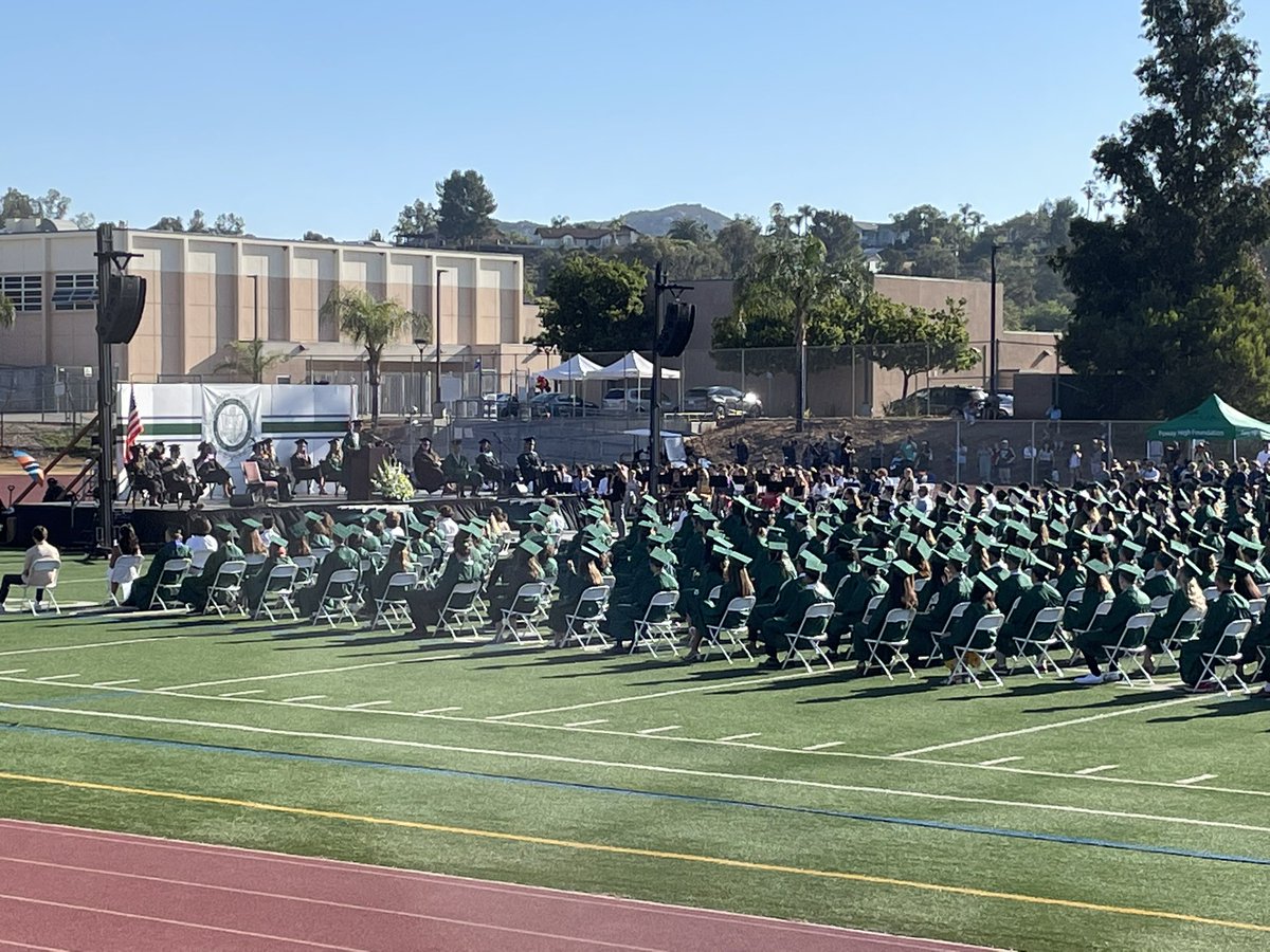 PowayTitans's tweet photo. Congratulations to all the students in the class of 2022 #GoPoway https://t.co/78ooZO0s4h