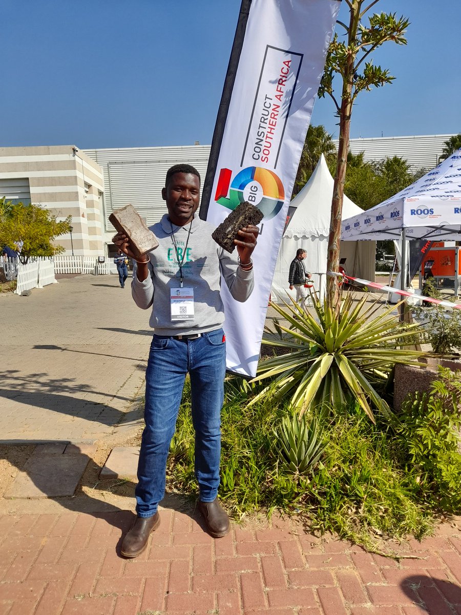 LolaGreenZA's tweet photo. Customer discovery and testing of assumptions as per the design thinking lessons from @thepitchuct @UCTCareers. @LolaGreenZA interacting with industry experts and customers at the @AfriConstruct #wastetoresources #greenbuilding #plasticstoresources https://t.co/XJaOUUoHYg