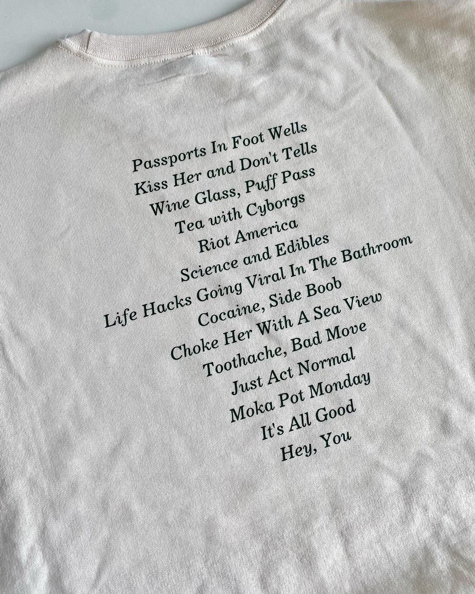 EmacityT's tweet image. #HarryStylesLoveOnTour2022 #harrystyles #HarrysHouse #keepdriving #matilda #My Policeman #harry