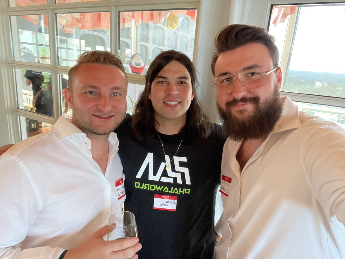 hashwarlock's tweet photo. DOT ecosystem is incredible. Meeting the faces behind the protocols &amp; choppin it up on building cross-chain products that enable new business vectors will never get old. #IBuildThereforeIAm https://t.co/E5X24YVCkk