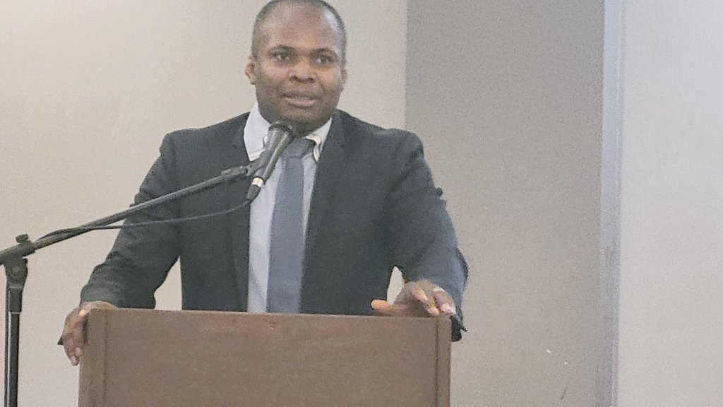 james_boyard's tweet photo. L´Atelier organisé ce 9 juin par les Nations unies à l´Hotel Karibe sous le thème Gouvernance, Sécurité, Corruption et État de droit m´a donné l´opportunité de rappeler le rôle de la Société civile dans la construction des problèmes prioritaires destinés à guider  l´Agenda public https://t.co/tZd9fcMgmV
