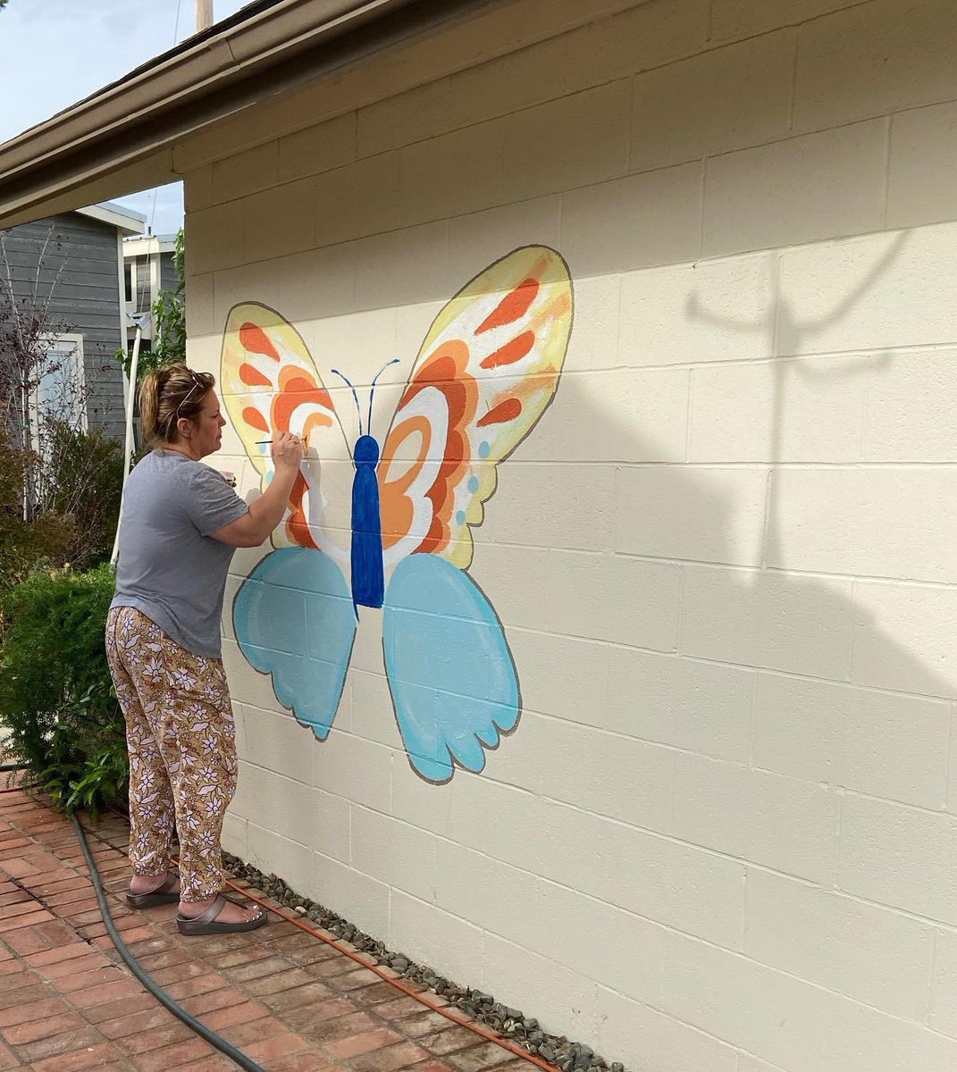 Camp_Taylor's tweet photo. Sundays allow time for painting little surprises around camp. 🦋👐🦋 #CampLife #CampTaylor #ArtFromTheHeart #CHD #OnceUponADream https://t.co/5ES3SOBVFU