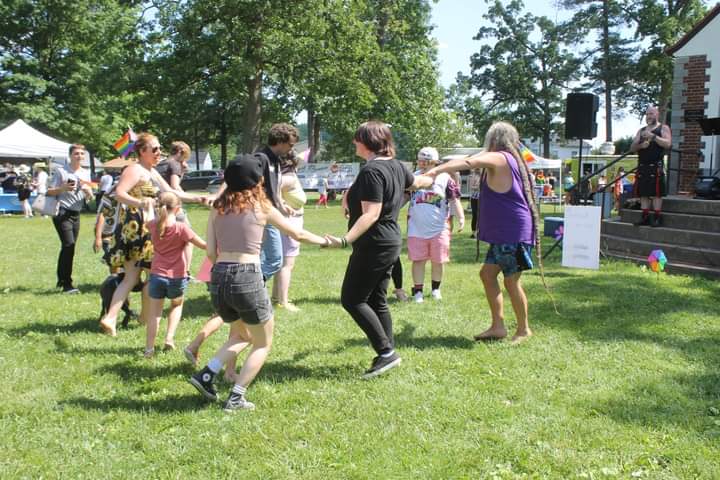 OutMov's tweet photo. Thank you once again to all who came to #prideinthepark. It was a truly beautiful day!
#outmov #wv #oh #pride https://t.co/gPWYq0VCsN