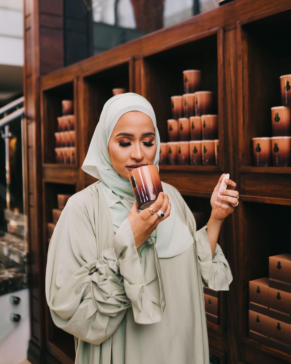 Minama_world's tweet photo. So addicting you won’t get it out of your head 
The Belqis Pink Champagne 💗🥂
Shop Now at https://t.co/f9yr0fYlSn https://t.co/GokLh5cxhG