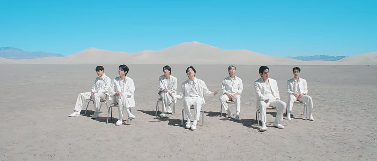 Gabyjacinto's tweet photo. SIMPLESMENTE PERFEITO! DERAM O MELHOR DE SI, E COM CERTEZA FOI MUITO BEM RECEBIDO PELO ARMY! Amei tanto que não tenho palavras para descrever o meu amor e o meu orgulho!!!! 💜🥰 I Purple You

#YetToComeIsComing
#YetToCome_BTS
#YetToCome #YetToComeOutNow 
#BTS_Proof https://t.co/PJob1vKyJs