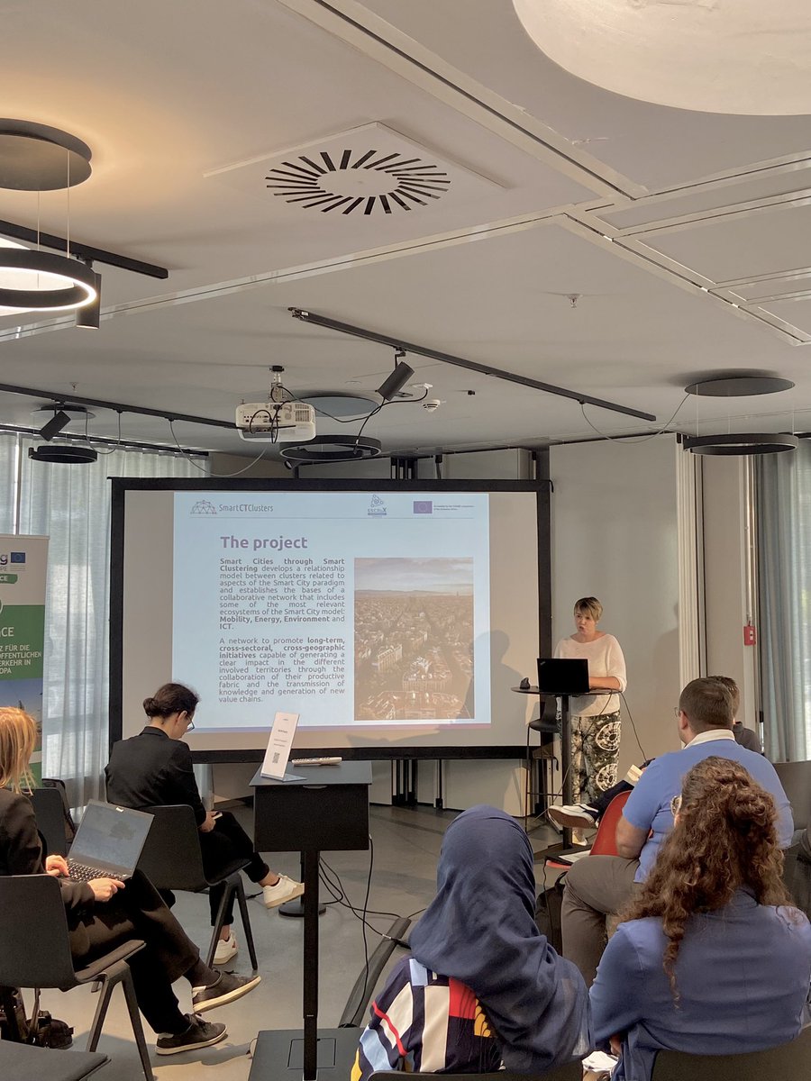La Nerea Rojas de <a href="/mlcluster/">Clúster de Movilidad y Logística de Euskadi</a>, presenta el projecte europeu <a href="/SmartCTclusters/">SmartCTClusters</a> 👏🏼