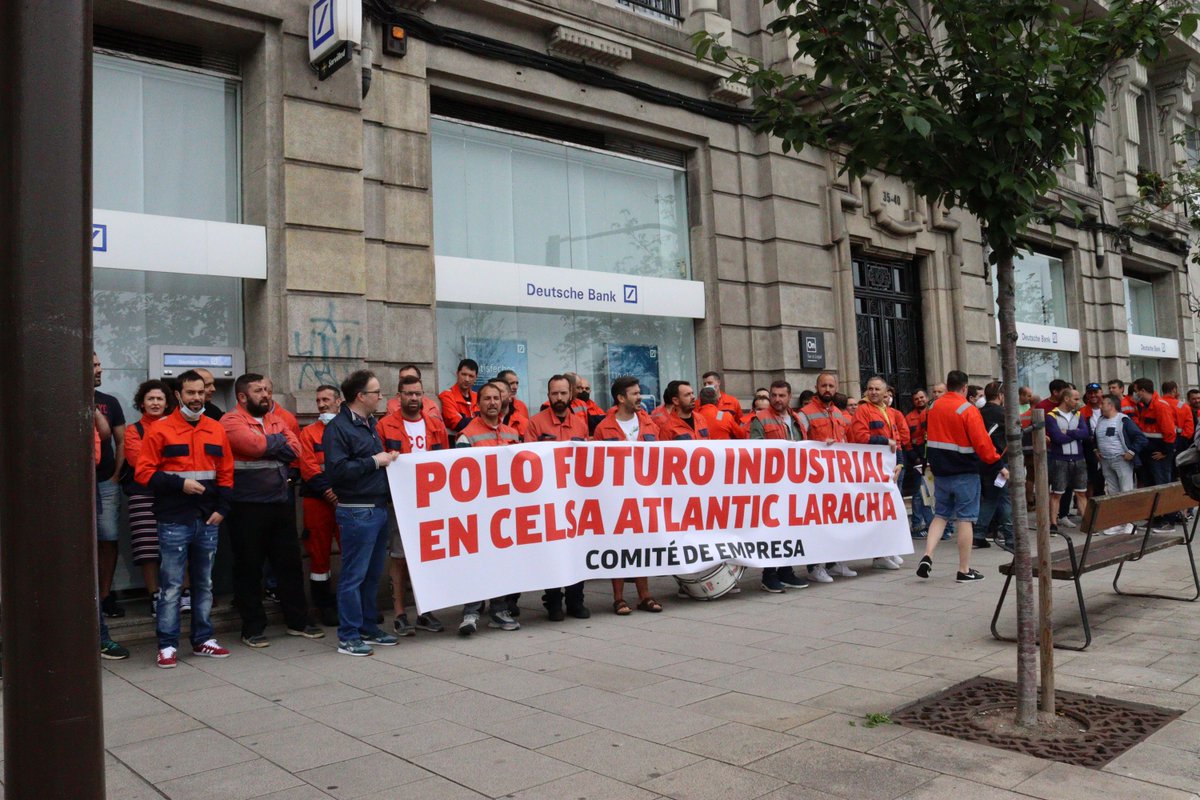 galizaCIG's tweet photo. 📣Traballadores/as de Celsa Atlantic mobilízanse en defensa do futuro industrial e contra as manobras especulativas que poñen en risco os empregos
⚠️A falta de acordo cos fondos acredores compromete o financiamento aprobado pola SEPI
ℹ️https://t.co/1ScOEl6wn3 https://t.co/cYP4cP3Myu