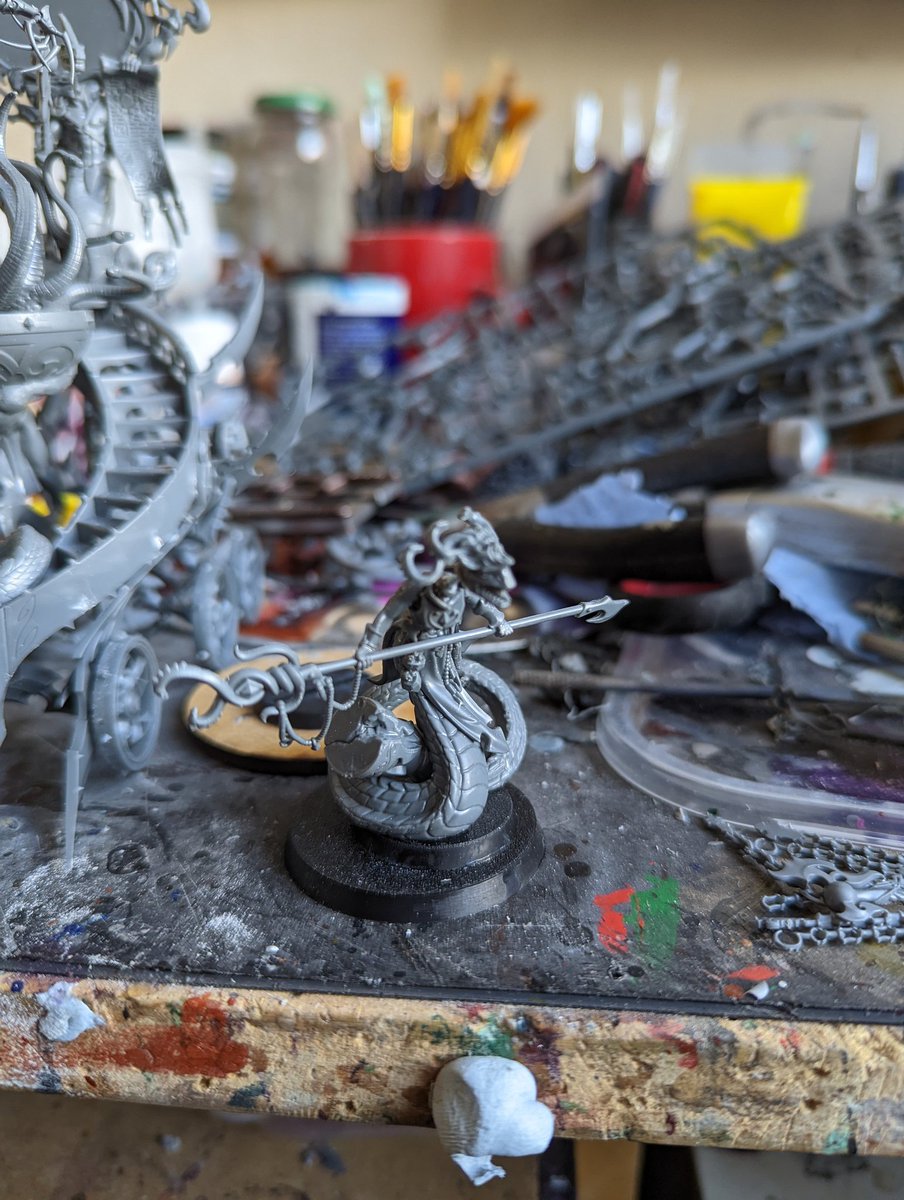 MrLee_Mekshop's tweet photo. WIPs of My Naga DoK snake army 
Started this army when the last DoK book dropped but lost the vibe and shelfed it ... With the book coming out I made a push the finish it and get it painted #WarhammerCommunity #DoK #snakemeta #imasnake #ageofsigmar #daughtersofkhaine https://t.co/2KKLzuHl5F