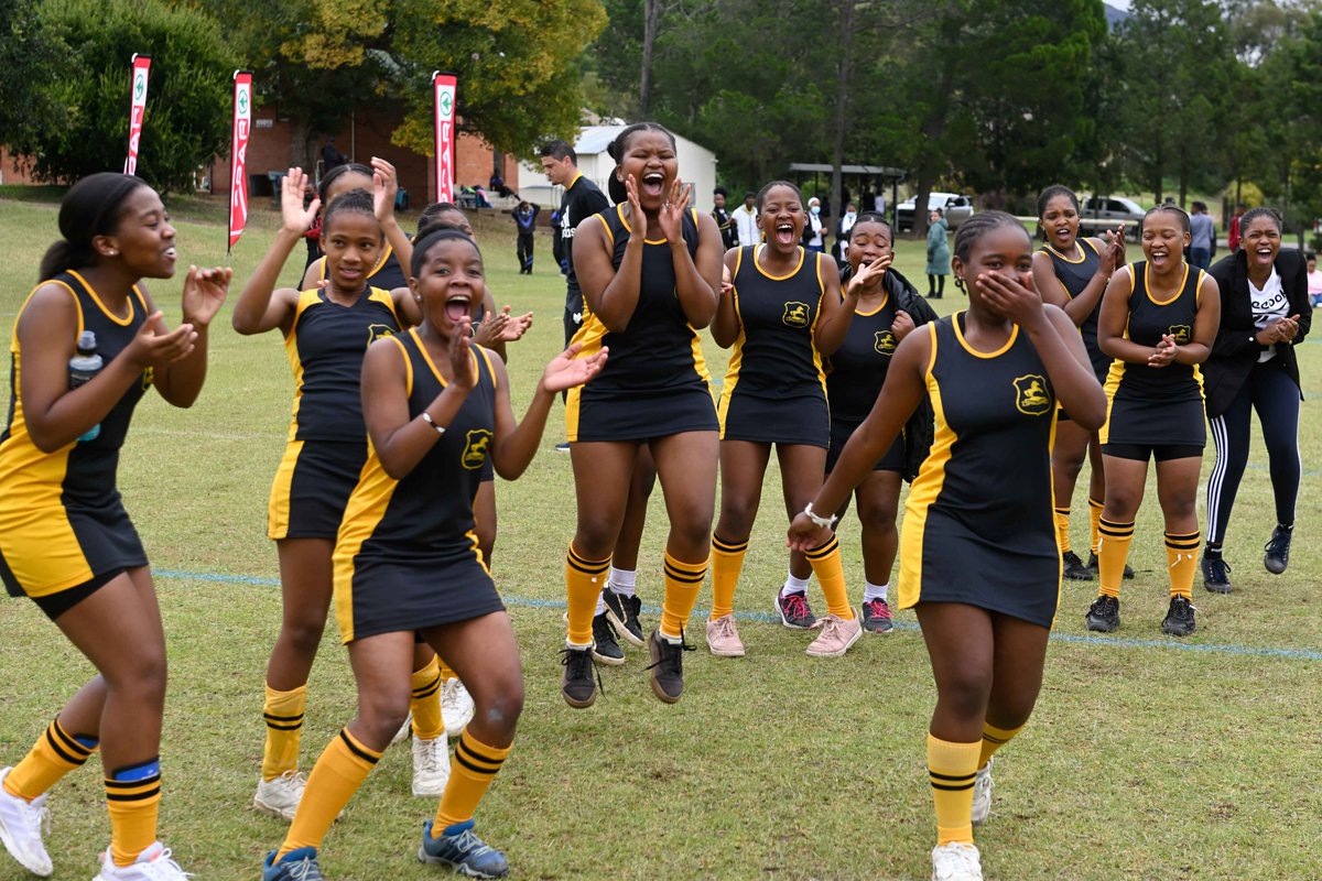 SPARGirlsHockey's tweet photo. We have had so much fun at the various tournaments in KZN - giving away a prized @PRINCESS_Hockey  stick. Check out the smiles &amp; laughter at our Sisonke &amp; Ugu regional at King Edward High School in Matatiele.  Thanks Princess much appreciated! #chixwithstix @SchoolGirlSpor1 https://t.co/iGz1Xixpeh