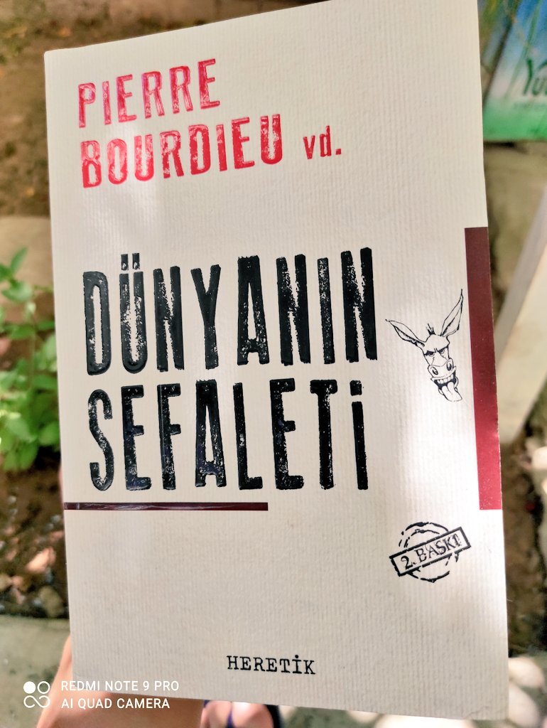 gramsci94's tweet photo. İlk defa katıldığım bir çekilişte şu aşağıdaki muazzam kitabı kazandım. Teşekkür ederim @HMerkep hocam ☺️ https://t.co/srTU0JQEJ3