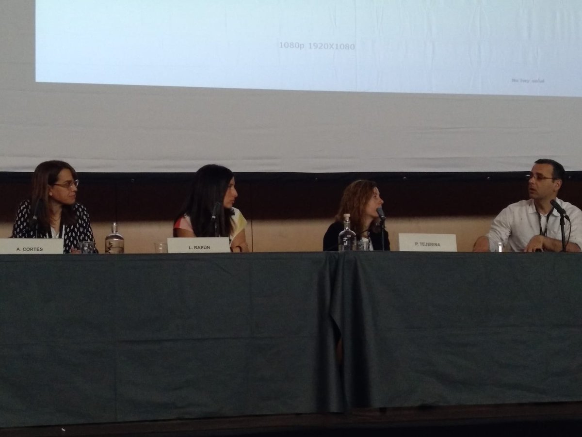ACCLC_CAT's tweet photo. Interessant taula rodona sobre Microangiopaties Trombòtiques amb la participació de Patricia Tejerina de @htrueta i de Loreto Rapun i Joan Sabaté de @hbellvitge #Alp XV congrés Català de #ciències de #laboratoriclinic https://t.co/ZKKWKVNT6m