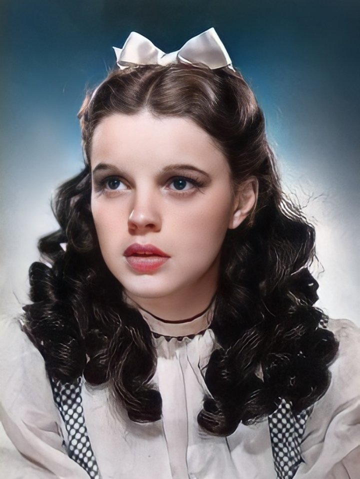 LaQuadling's tweet photo. Happy 100th birthday to #JudyGarland https://t.co/zea3WGJZqs