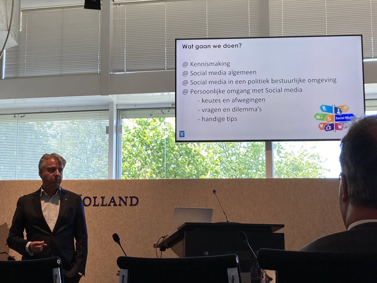 Als spreker verwelkomen we <a href="/dmoolenburgh/">david moolenburgh</a> - die ons dilemma’s voorhoudt ten aanzien van het gebruik van, de impact van en de aanwezigheid op Social media.