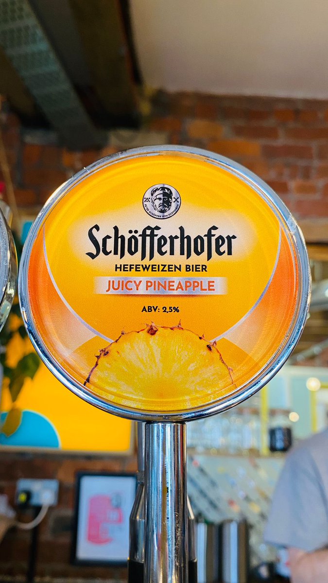 NEW BEER ON TAP 🍺 🚰 

☀️ ☀️ ☀️ Bringing the sun along with it we’ve got a brand new juicy addition to the bar @schofferhoferus PINEAPPLE on tap 🍍 

Perfect to enjoy whilst soaking up some sun this weekend!