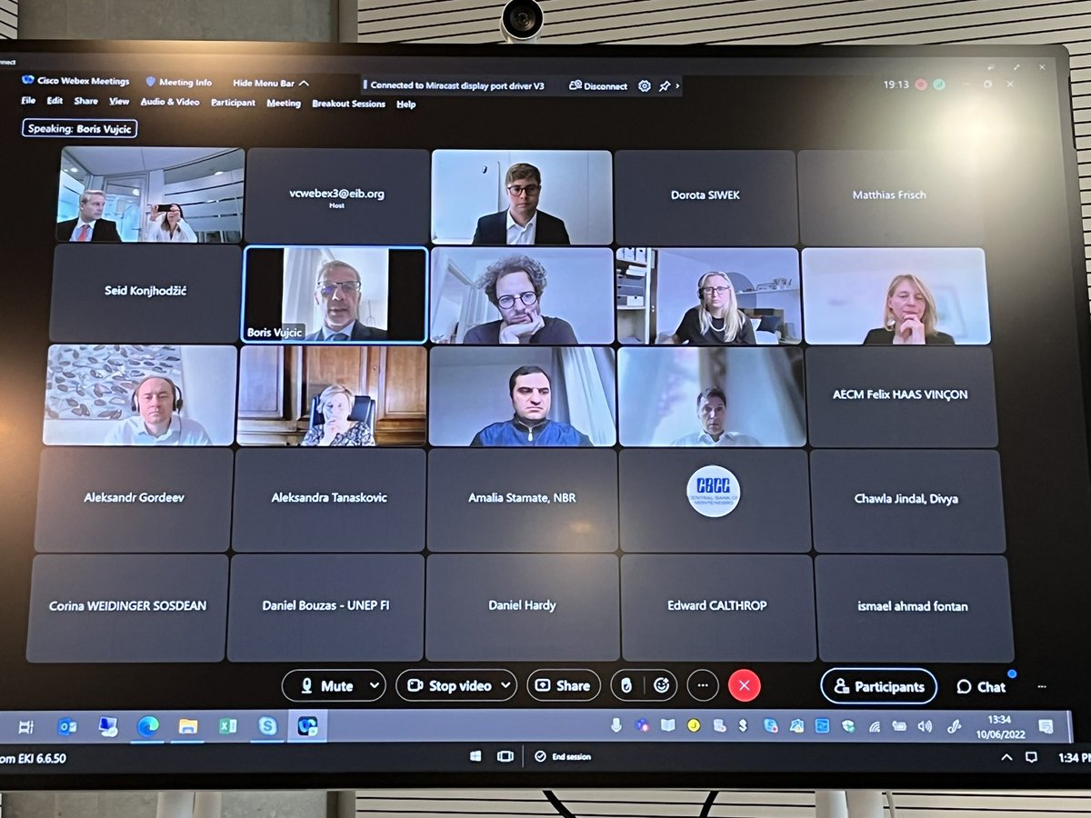 DeboraRevoltel1's tweet photo. First meeting. #ViennaInitiative working group on climate change. It was a vague idea, it took some time. But we are launching now the working group with a fantastic agenda and strong commitment to make the difference for the financial sector in CESEE @EIB @EBRD @WorldBank https://t.co/ft8nQARBAg