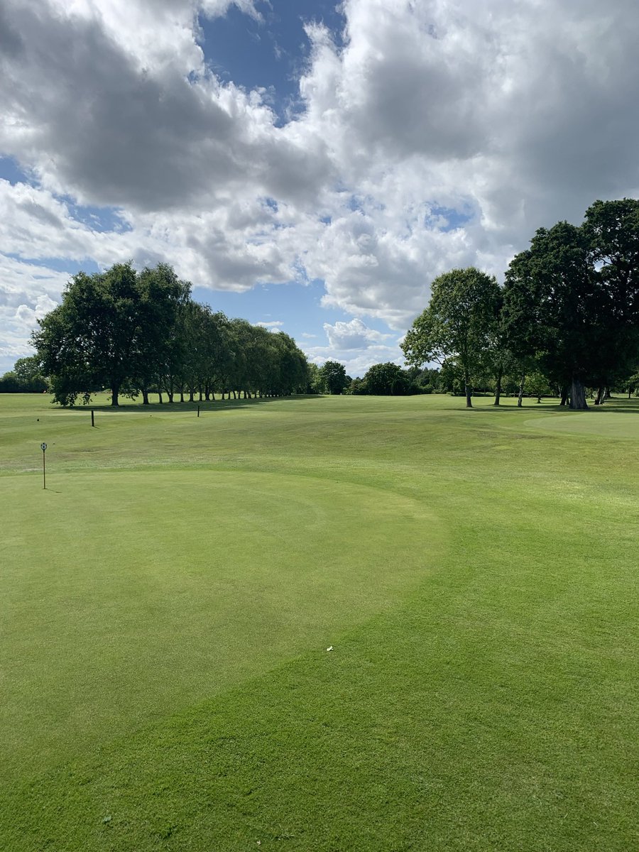 Forest_ParkGC's tweet photo. ⛳️🏌️‍♂️ Mid Week Twilight Green Fee only £20

⏰ After 3pm Monday to Friday

📞To book a time please call us on 01904 400425 or reserve a time online on the link below. 

https://t.co/bWY3OPukOw https://t.co/so8OS0DwEE