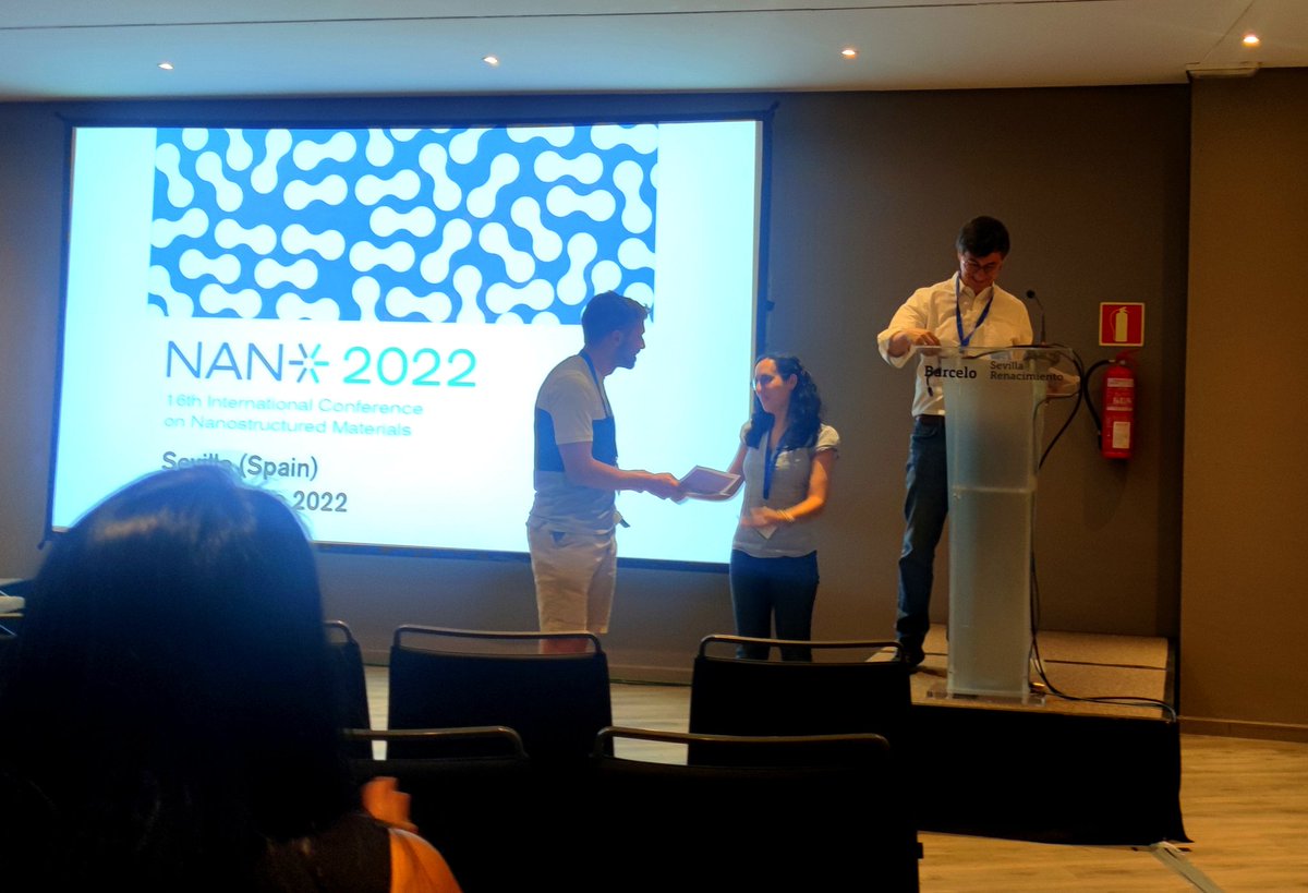 ValerioPiazzaVP's tweet image. After 5 days of nice talks and ideas exchange, #Nano2022 is over. With a pleasant last minute surprise 😁 

Congrats to @NickForScience for the best oral presentation award 🥳🥳 I am sure @i_morral is feeling so proud in this moment!